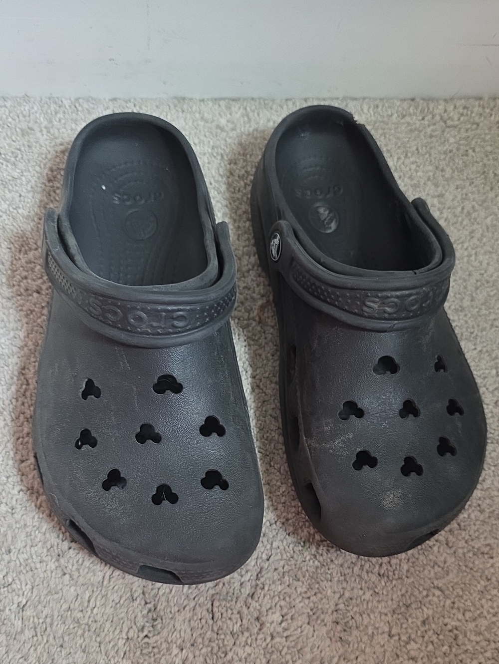 CROCS Kids MICKEY MOUSE Black Classic Clog with Heel Strap